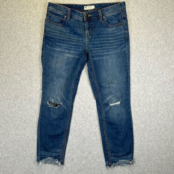 Free People Women’s Size 29 Skinny Jeans Blue Dark Wash Distressed Denim Raw Hem - Picture 1 of 7